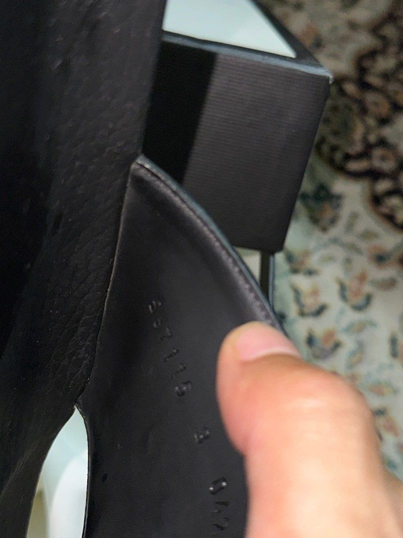 Gucci slide store serial number