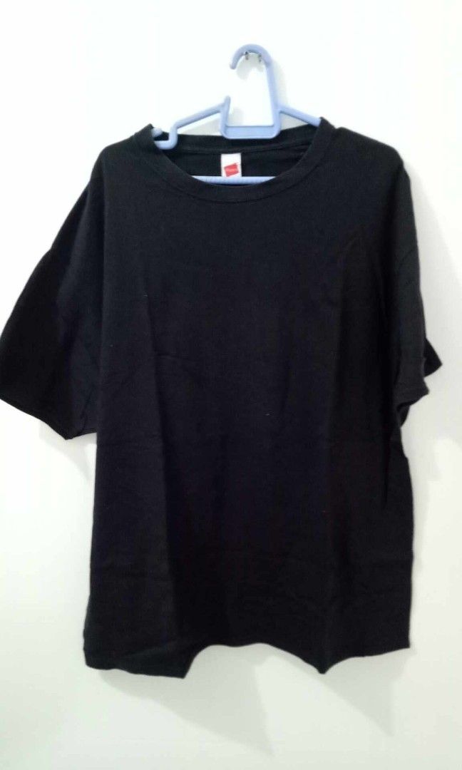 Hanes Vintage Black Shirt (Category: Tshirts & Polo Shirts ) located in Pasay City. Submitted by 22stacks (Listing ID 1279400746, Image 1). Description: Super solid sa personal! Hanes Boxy Fit to mas bagay sa mga pants! price is exclusive of the shipping fee.
