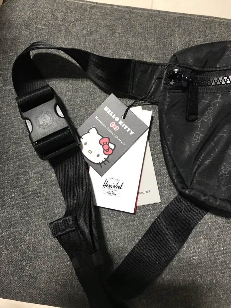 Hello kitty 2025 herschel fanny pack