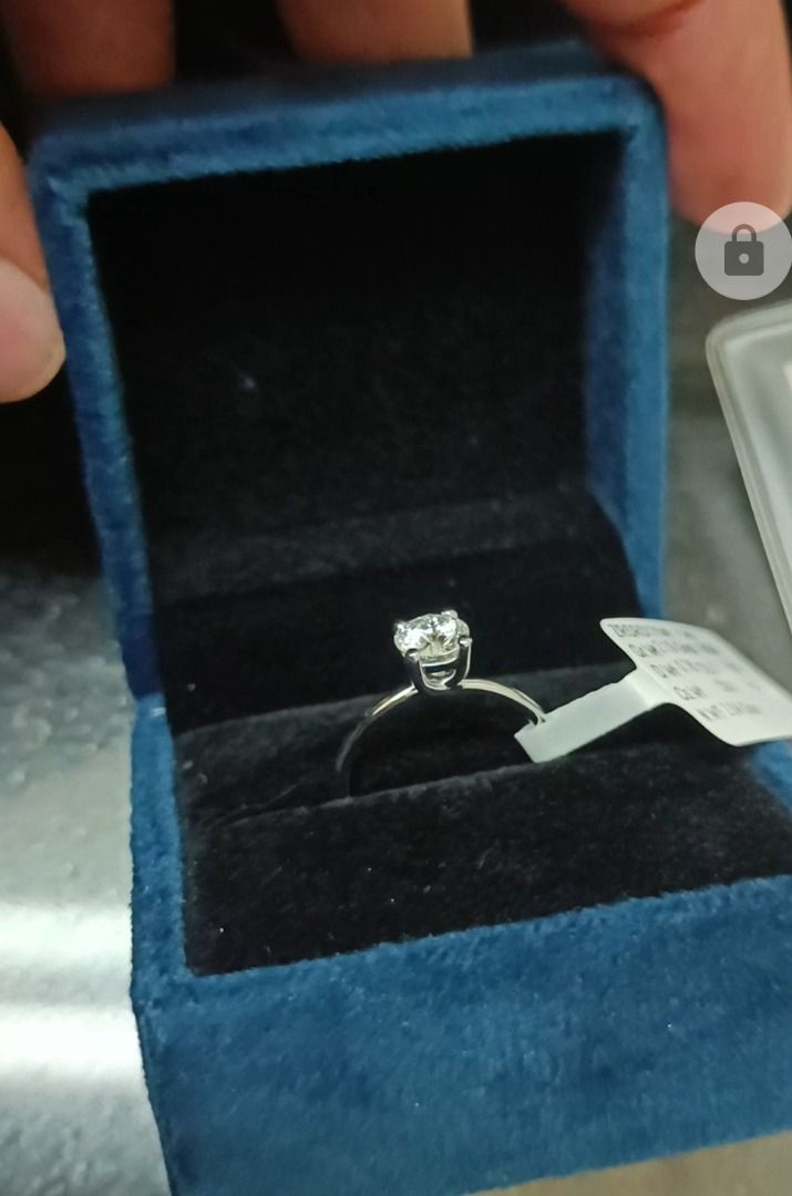 Certified solitaire diamond rings store