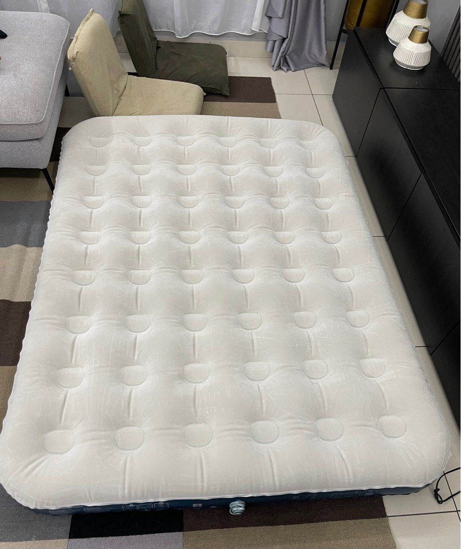 INFLATABLE CAMPING MATTRESS DECATHLON