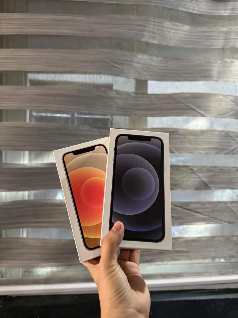 Iphone 12 128GB (Category: iPhone 12 Series) located in Santa Rosa. Submitted by chikikayyyy (Listing ID 1279367614, Image 3). Description: Iphone 12 128gb 🍎🍎🍎 No box pero it comes with complete accessories‼️ Original not refurbished 🫶 Factory unlock✅ Hongkong stock dual sim napo ito!!✅ 100 beta health✅ All working ✅ Face id and true tone working✅ PM lang... Fast movingggg!! ✨ LBC COD nationwide Same day delivery via angkas or lalamove 🛵 🌱.