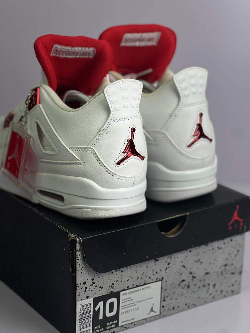 j4 white red