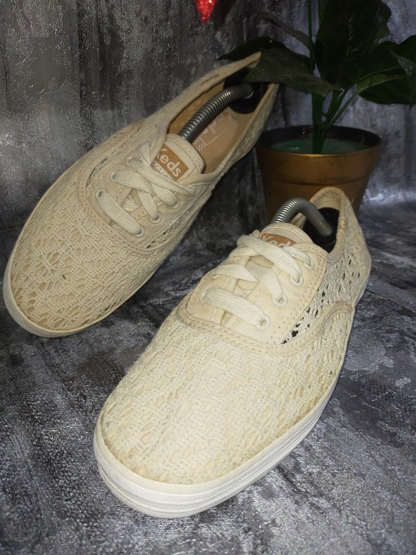 Keds triple on sale embroidered crochet