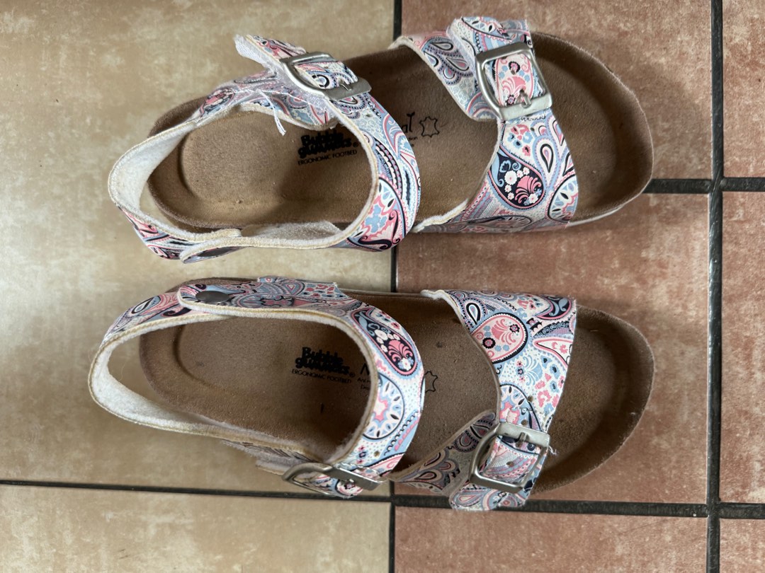 Kids sandals shop size 1