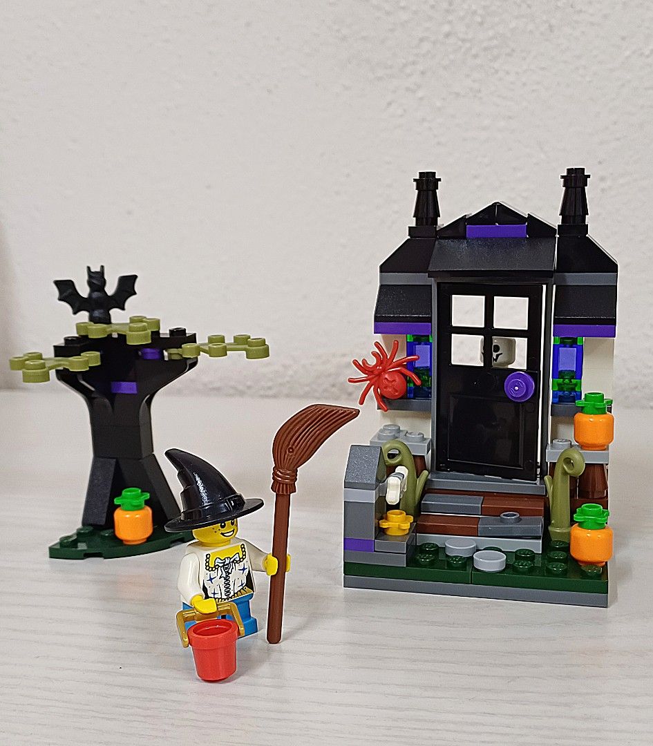 Lego 40122 deals