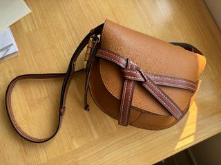 （分類：）位於 。 由 siuka37 提交（商品編號 1279458502，圖片 1）。簡介： 。