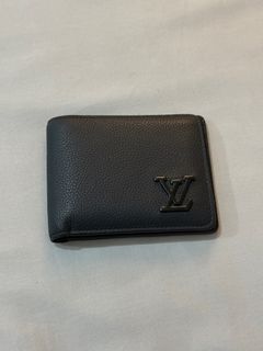 Louis Vuitton Multiple Aerogram Grained Calf Leather Wallet Black