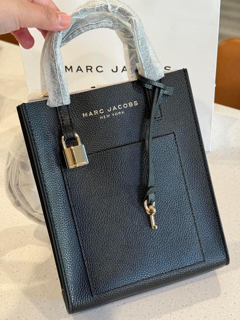 Marc jacobs on sale micro leather backpack