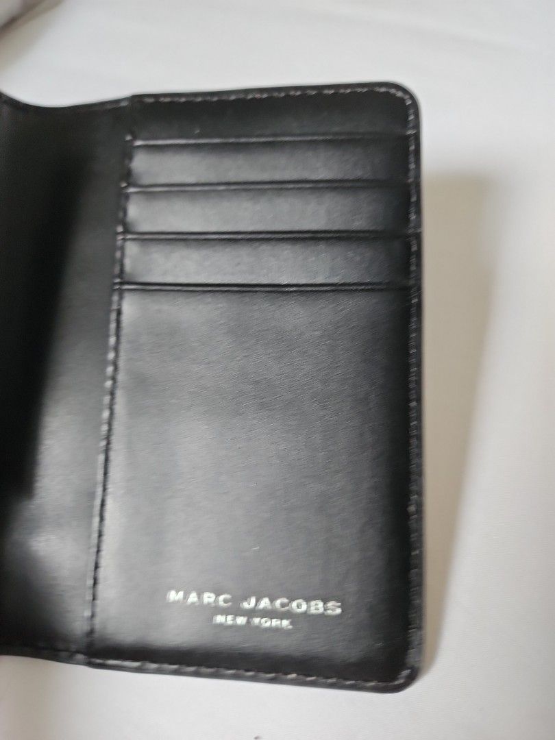 Marc jacobs passport cover discount