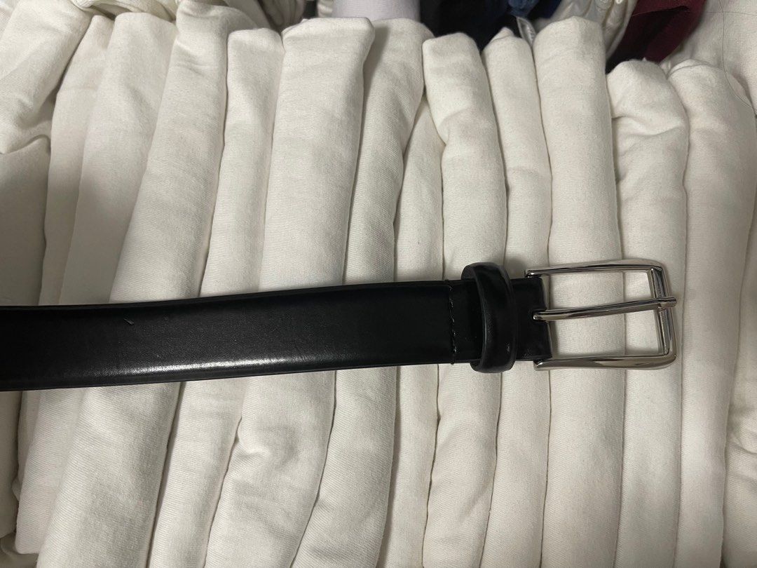 Marks & spencers black belt (Category: Belts) located in Makati City. Submitted by Jay-DC (Listing ID 1279413447, Image 3). Description: Marks & Spencers belt M&S black belt Size 33-34 Used only in wedding.