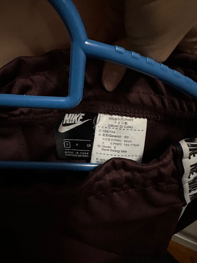 Maroon Nike Joggers Men s Fashion Bottoms Joggers on Carousell