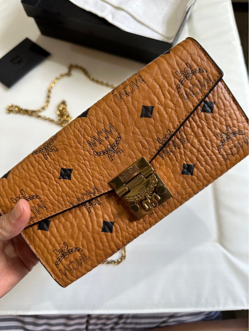 Mcm patricia 2025 visetos large wallet