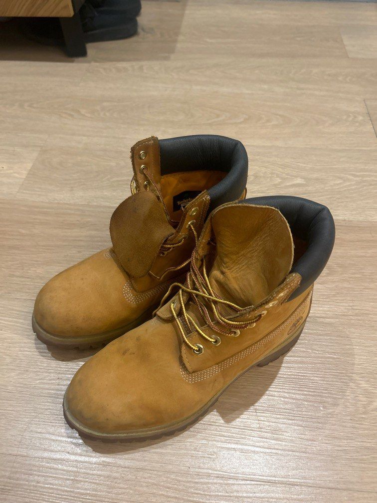 Mens Size 10 Timberland Boots (Category: Boots) located in Quezon City. Submitted by sarisaristore06 (Listing ID 1279377208, Image 2). Description: - Like new - Authentic.