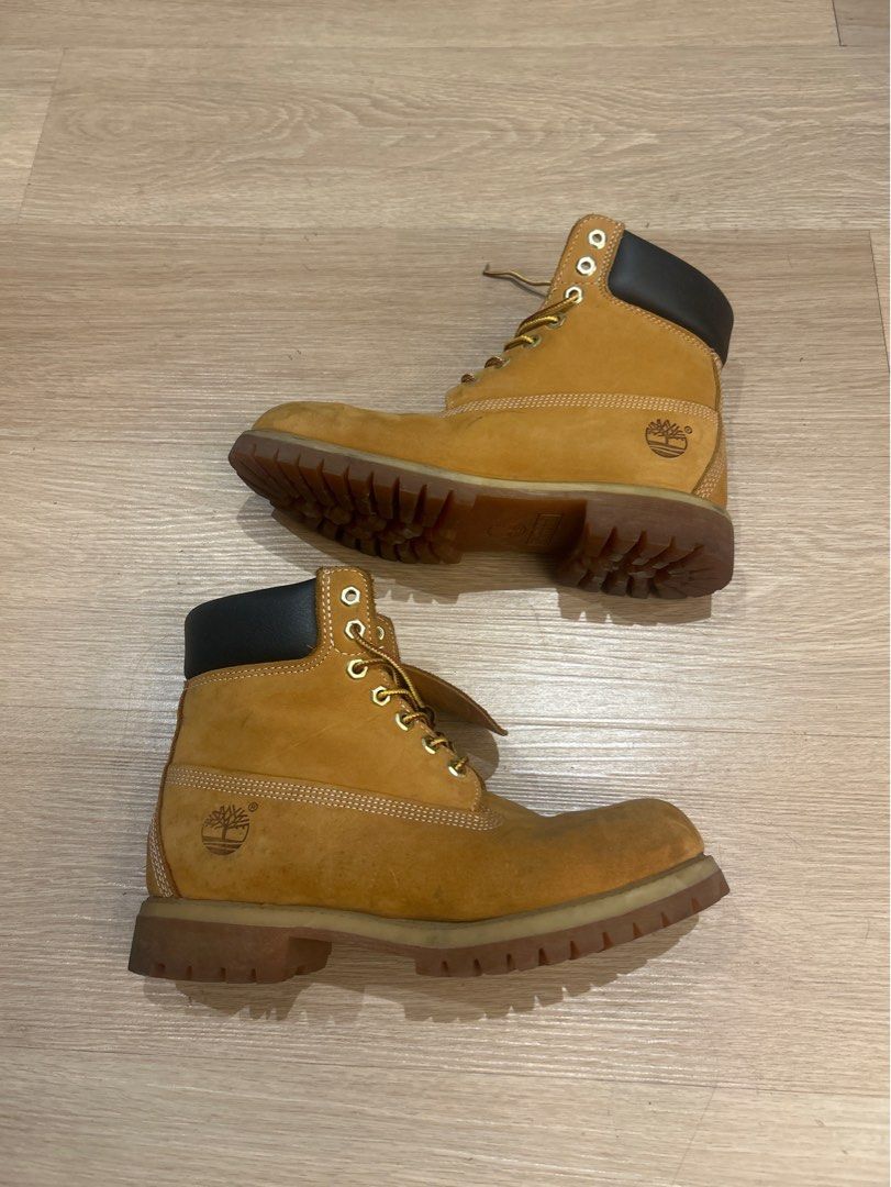 Mens Size 10 Timberland Boots (Category: Boots) located in Quezon City. Submitted by sarisaristore06 (Listing ID 1279377208, Image 1). Description: - Like new - Authentic.