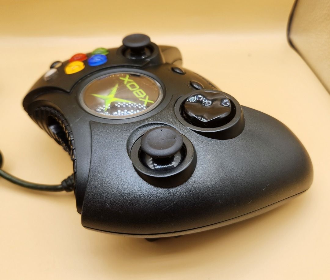Xbox controller outlet memory card