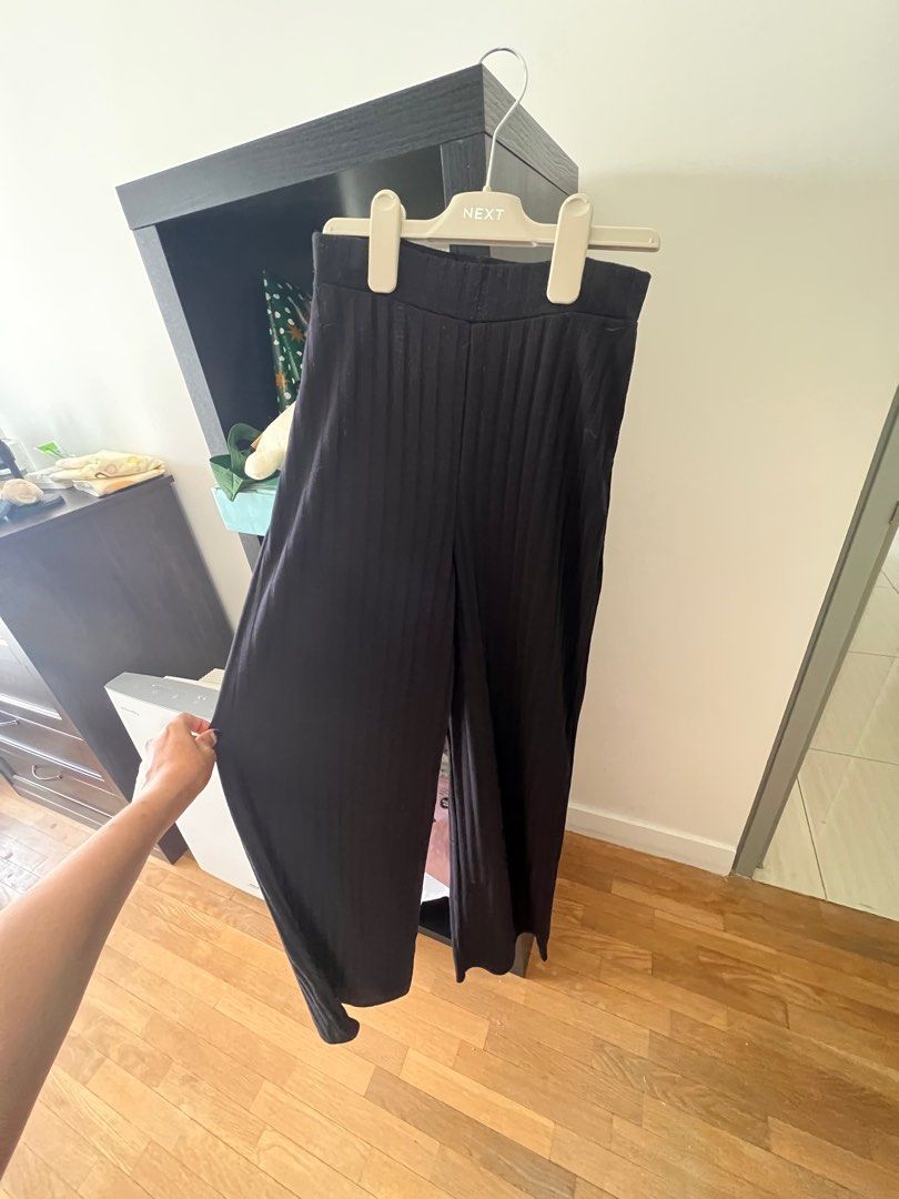 Missguided - Petite Cargo Trousers on Designer Wardrobe