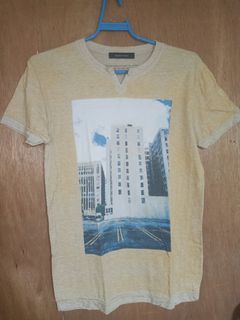 Molded minds vintage printed shirt
