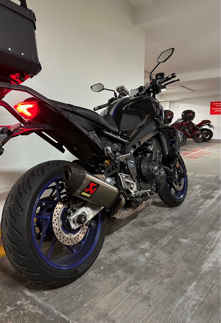 MT 09 Gen 3 Akrapovic Racing Line Full System Titanium Exhaust