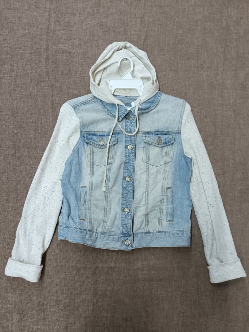 Mudd Hooded Denim Jacket Women s Fashion Coats Jackets and Outerwear on Carousell