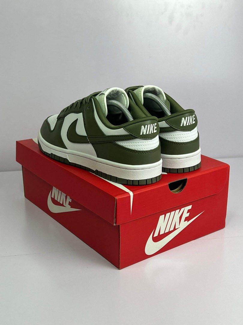 mens nike olive green shoes