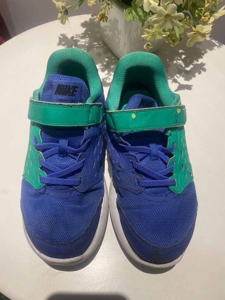 Nikes for deals 1 year old