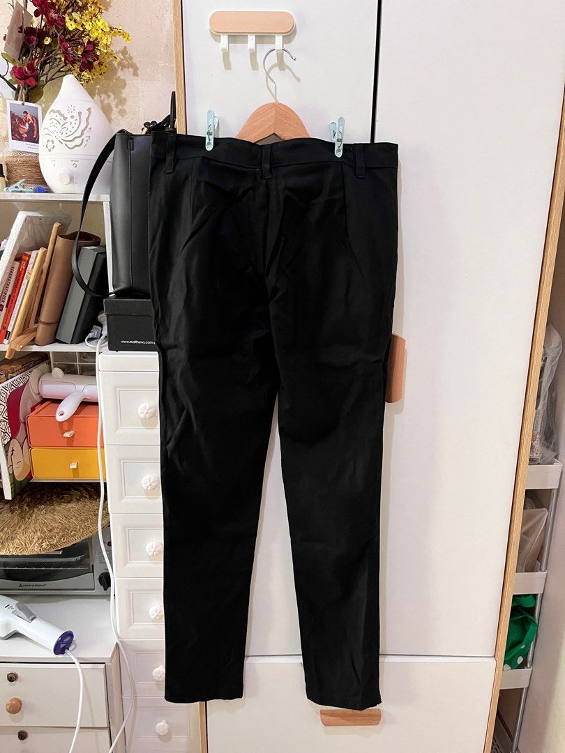 Office Pants size 32 - La Marina (Category: Other Bottoms) located in Mandaluyong City. Submitted by prelovedby.su (Listing ID 1279419433, Image 2). Description: Office Attire - size 32 .