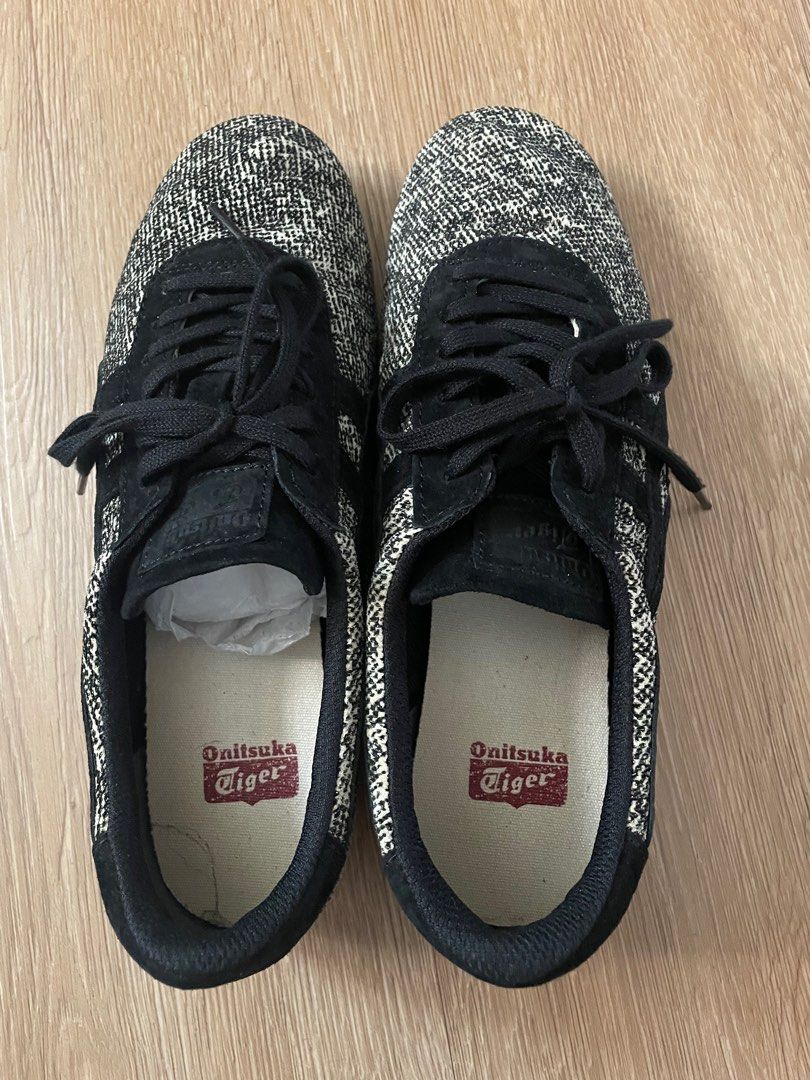 onitsuka tiger tweed sneakers black japan exclusive (Category: Sneakers) located in Singapore. Submitted by totsntots (Listing ID 1279282924, Image 2). Description: bought in japan few years back, japan exclusive color and design size 37 comes with shoe only very trendy now! self collect at 641677 or arrange courier.
