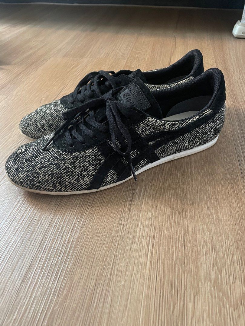 onitsuka tiger tweed sneakers black japan exclusive (Category: Sneakers) located in Singapore. Submitted by totsntots (Listing ID 1279282924, Image 1). Description: bought in japan few years back, japan exclusive color and design size 37 comes with shoe only very trendy now! self collect at 641677 or arrange courier.