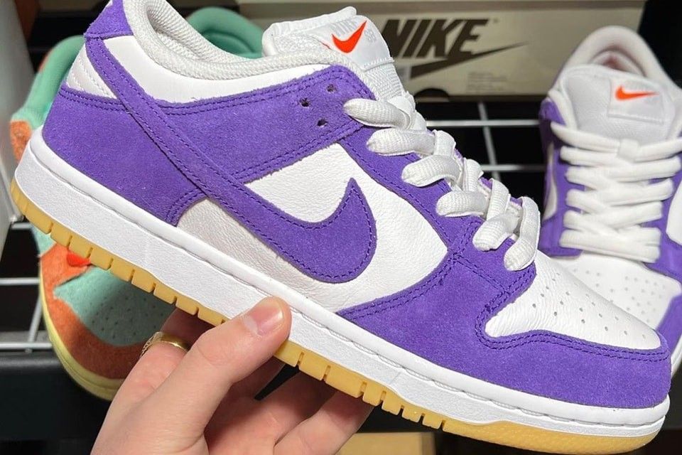 Purple discount suede nikes