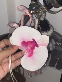Orchidaceae necklace beach flower
