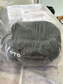 OTO Neck Hug, Health & Nutrition, Massage Devices on Carousell