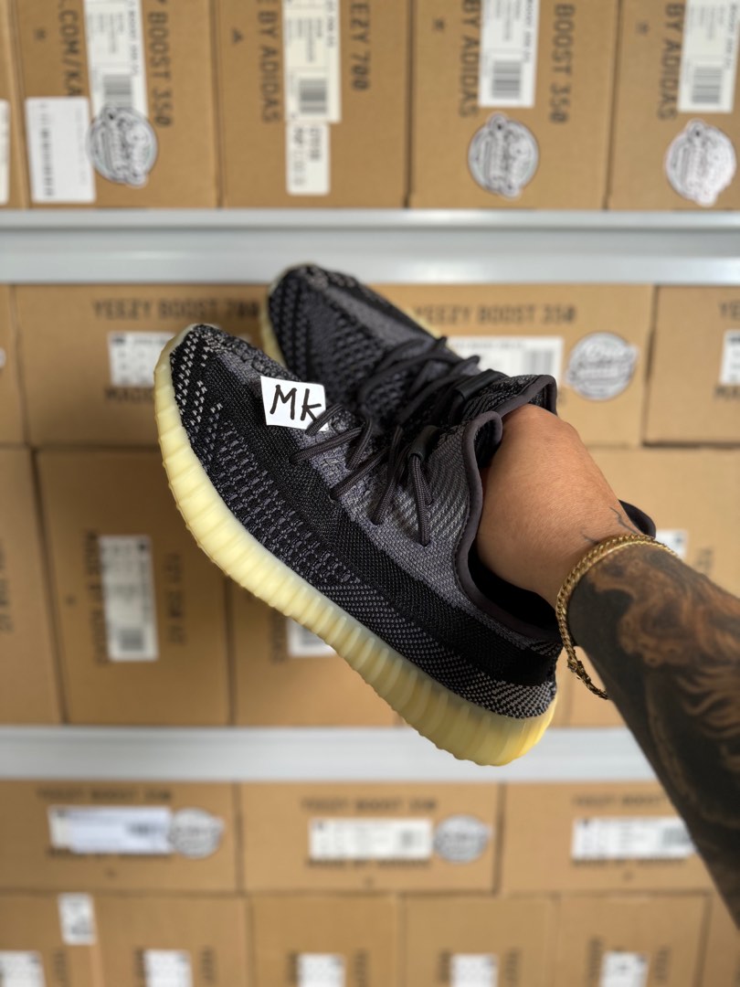 yeezy asriel on feet
