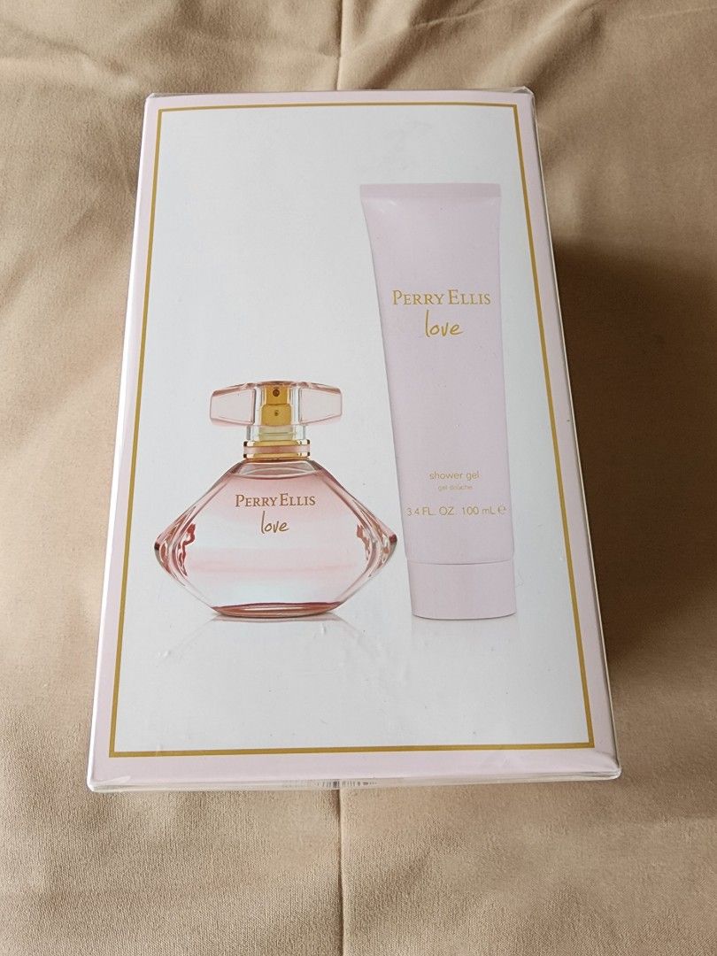 Perry ellis on sale love set