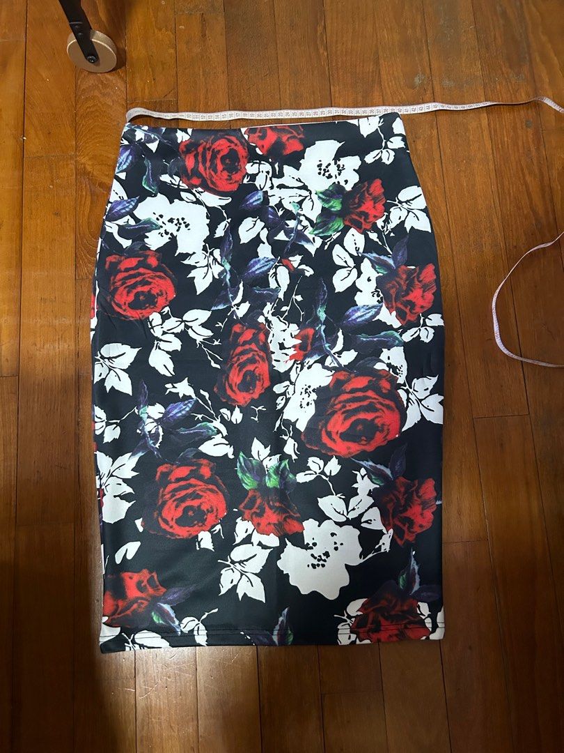 Floral pencil skirt plus size best sale