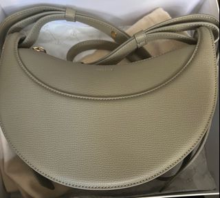 （分類：）位於 。 由 sukip.cat 提交（商品編號 1279300165，圖片 1）。簡介： 。