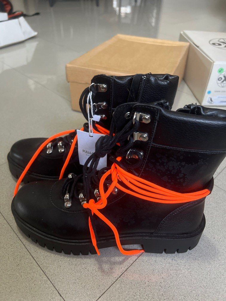 Pull and bear black boots new arrivals