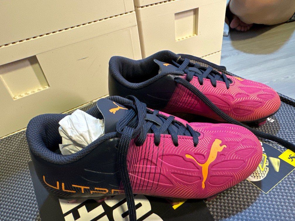 Puma kids soccer boots
