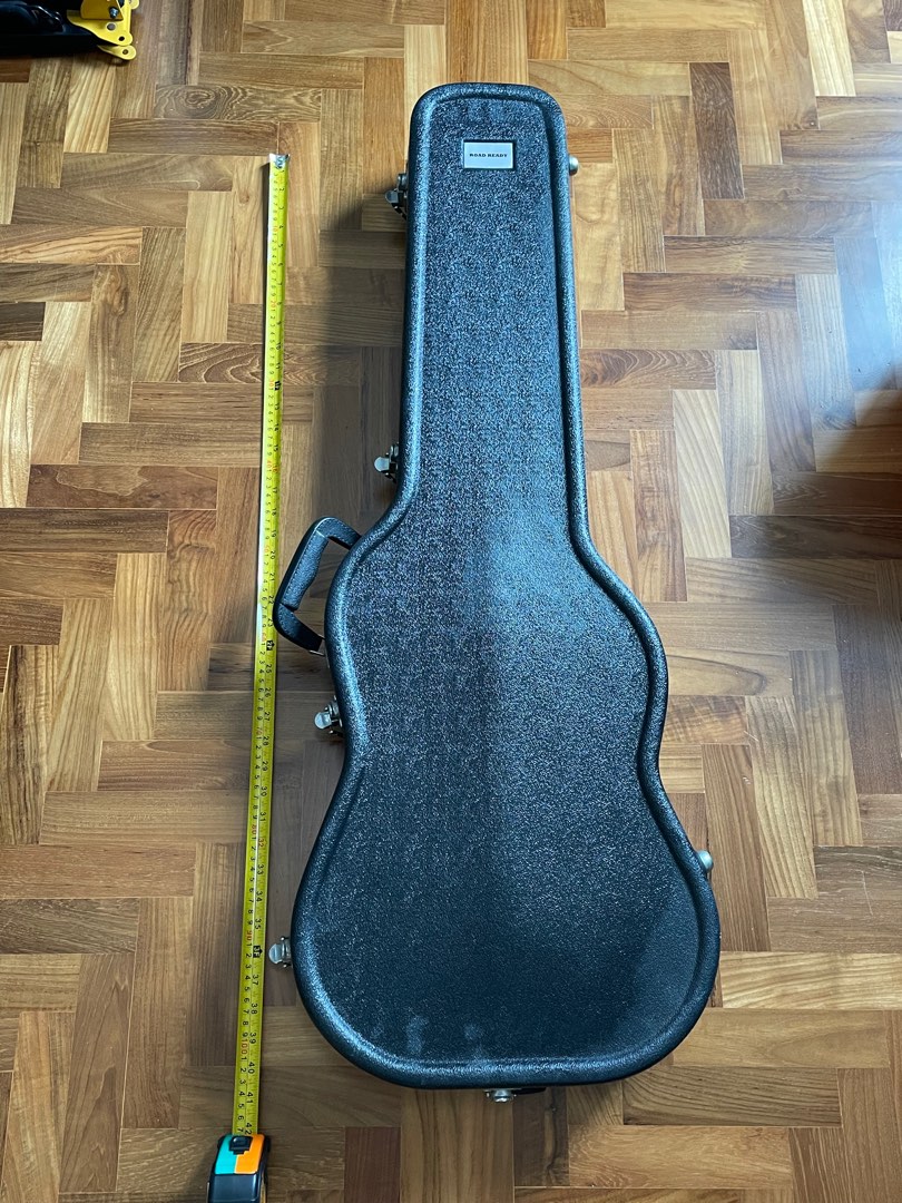 Road Ready Moulded Guitar Hard Case, Hobbies & Toys, Music & Media