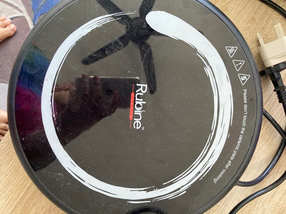 Rubine induction cooker, TV & Home Appliances, Kitchen Appliances