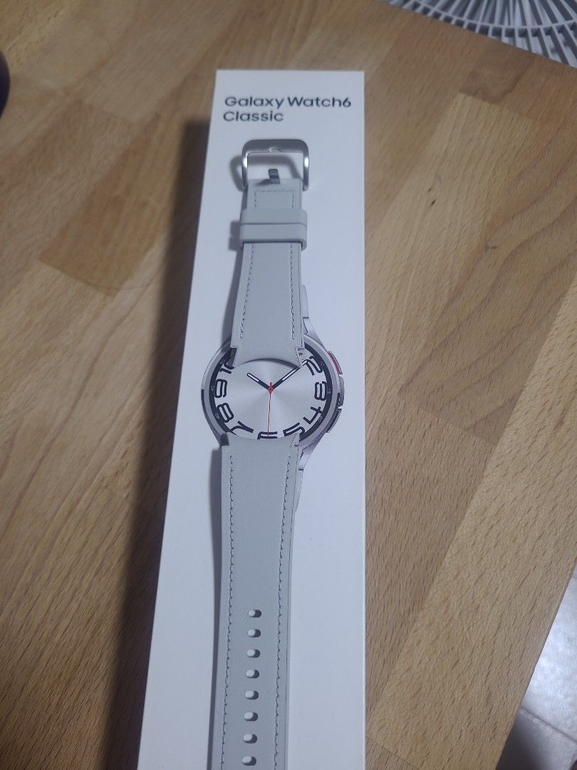 Galaxy watch white band sales