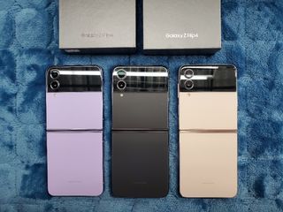 Samsung Galaxy Z Flip 4 5G 8/128 Purple Black PinkGold Complete NTC Approved Openline