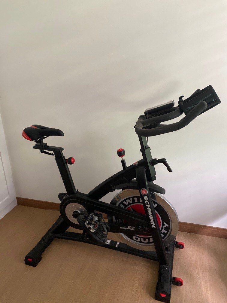Schwinn spin bike ic7 hotsell