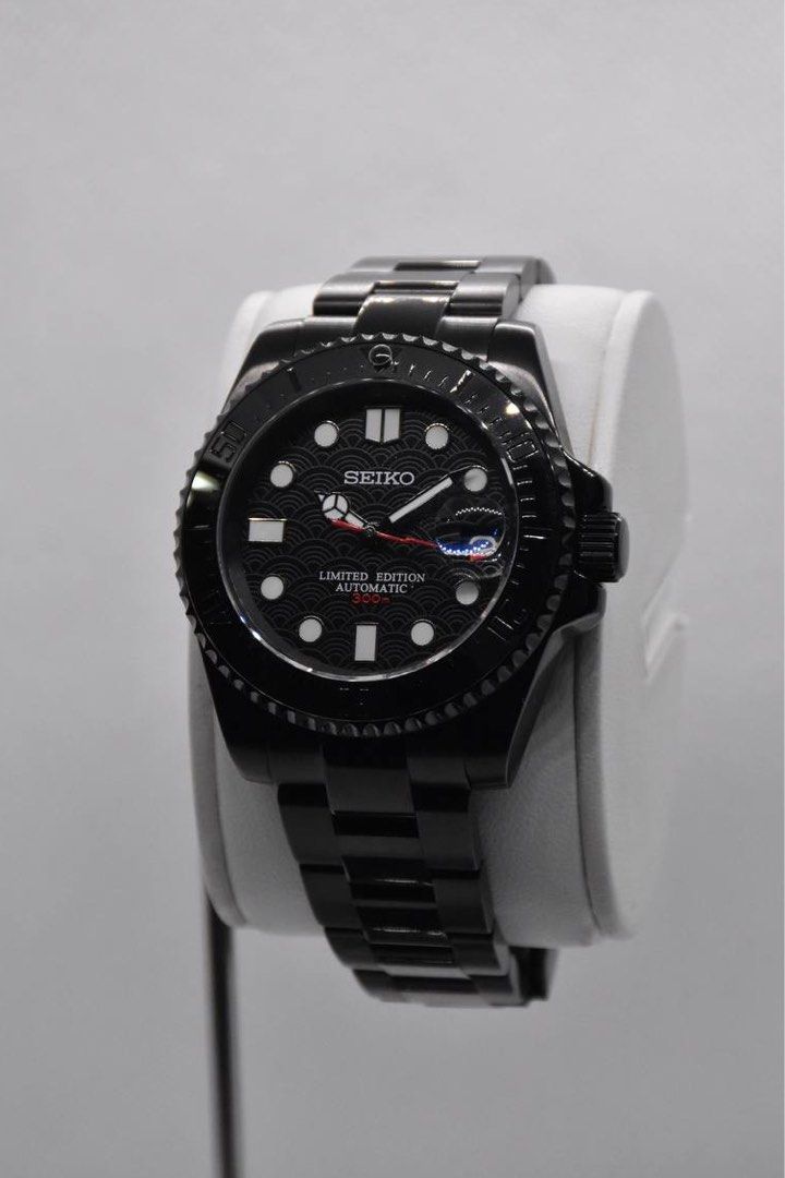 Seiko Mod 'Carbon' Blacked Out 40mm Automatic Diver's Watch, Men's