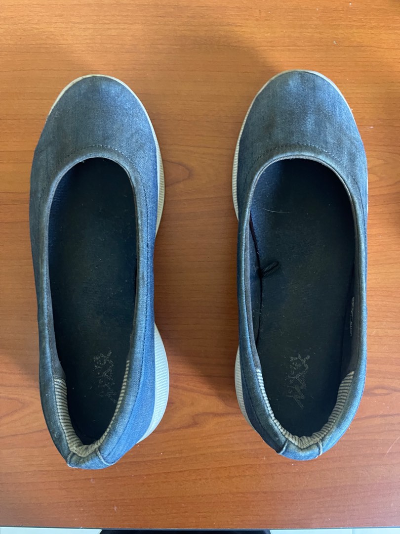 Skechers go shop walk lite gem