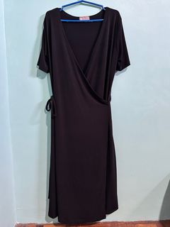 Solasta Midi Wrap-around Dress
