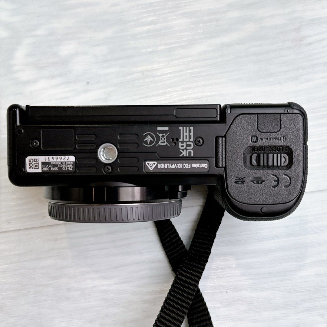 Sony zv10, Photography, Cameras on Carousell
