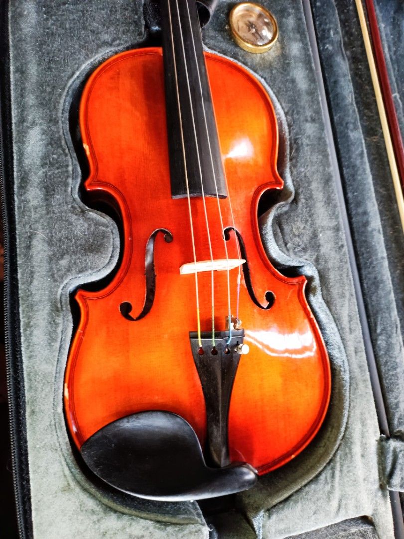 Strad bach 3/4 Violin (Category: Musical Instruments) located in Caloocan City. Submitted by guitara1822 (Listing ID 1279291962, Image 2). Description: excellent playability condition some dent 3/4 size.