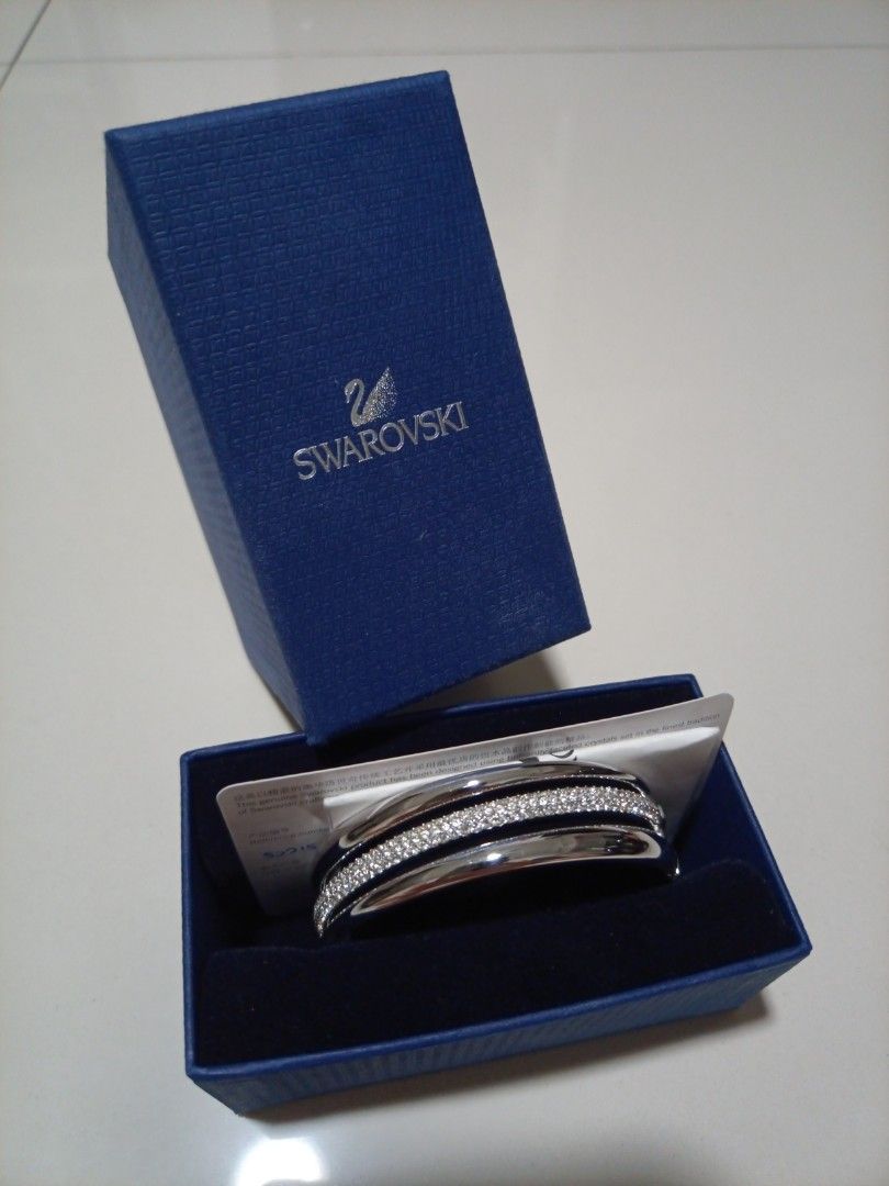Swarovski exact bangle store