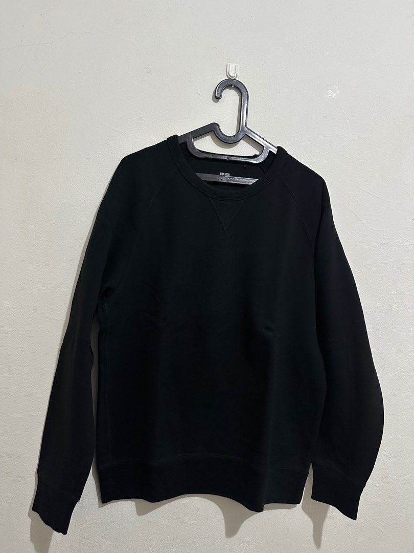 Sweater Uniqlo Original Hitam Regular Fit M Fesyen Pria Pakaian Baju Luaran di Carousell